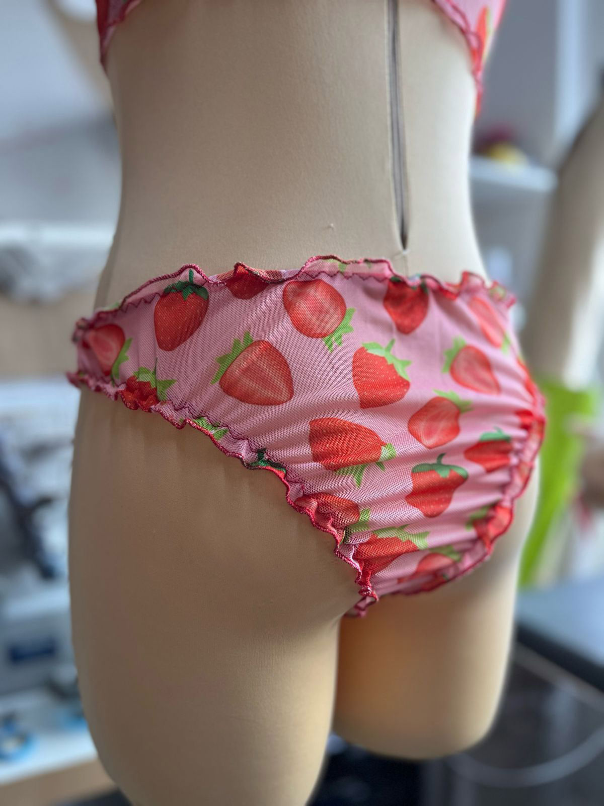 STRAWBERRY LOVERS CONJUNTO INTIMO