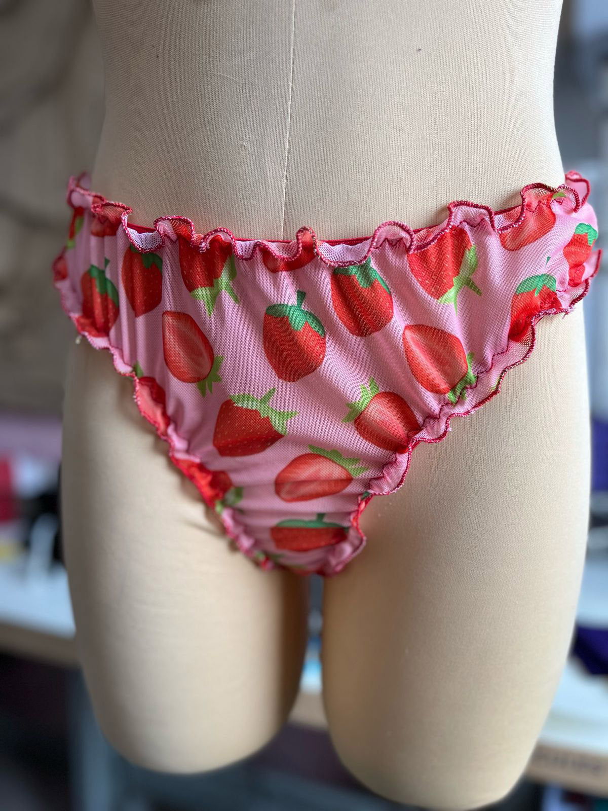 STRAWBERRY LOVERS CONJUNTO INTIMO